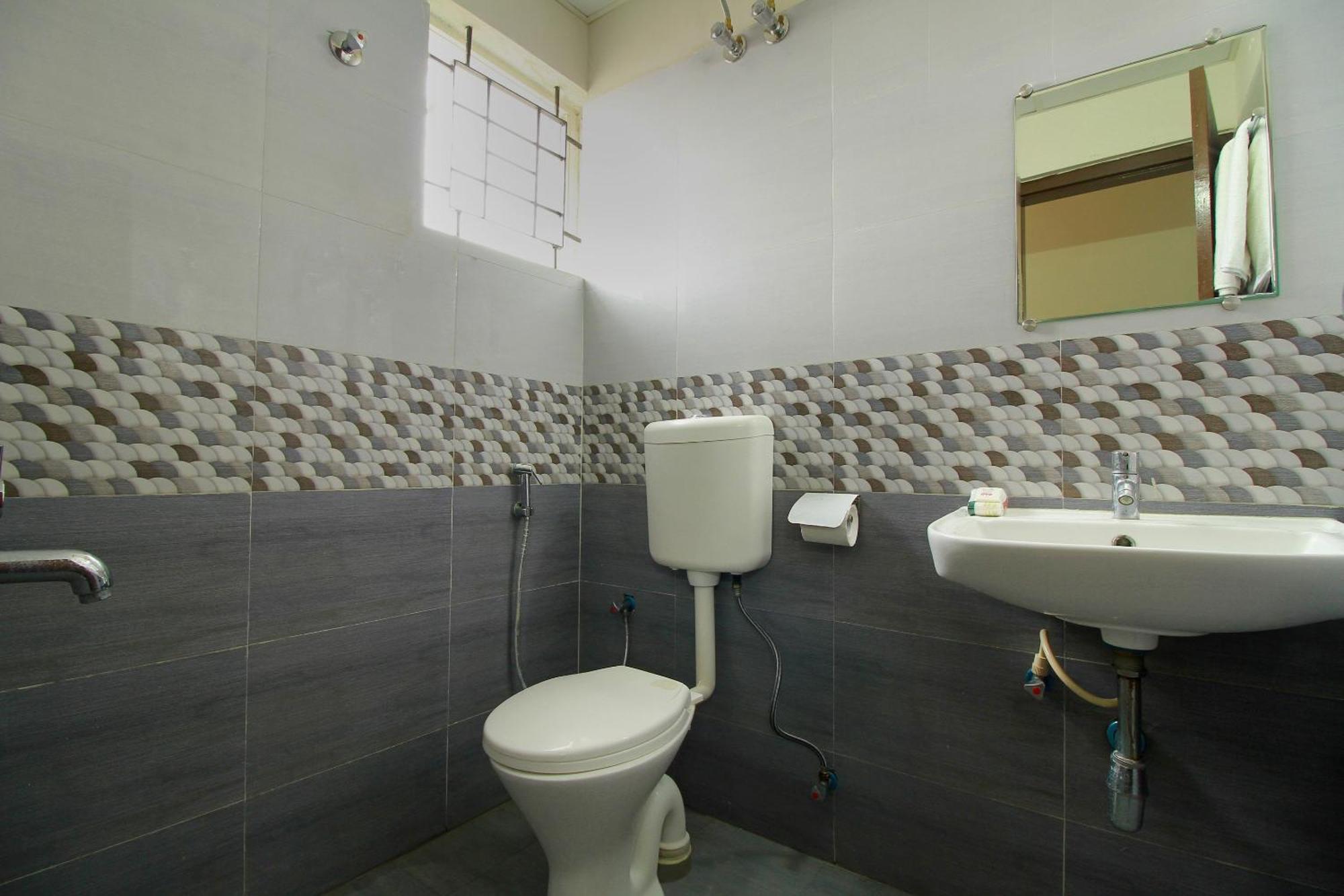 Hotel O Manu Residency Bangalore Esterno foto