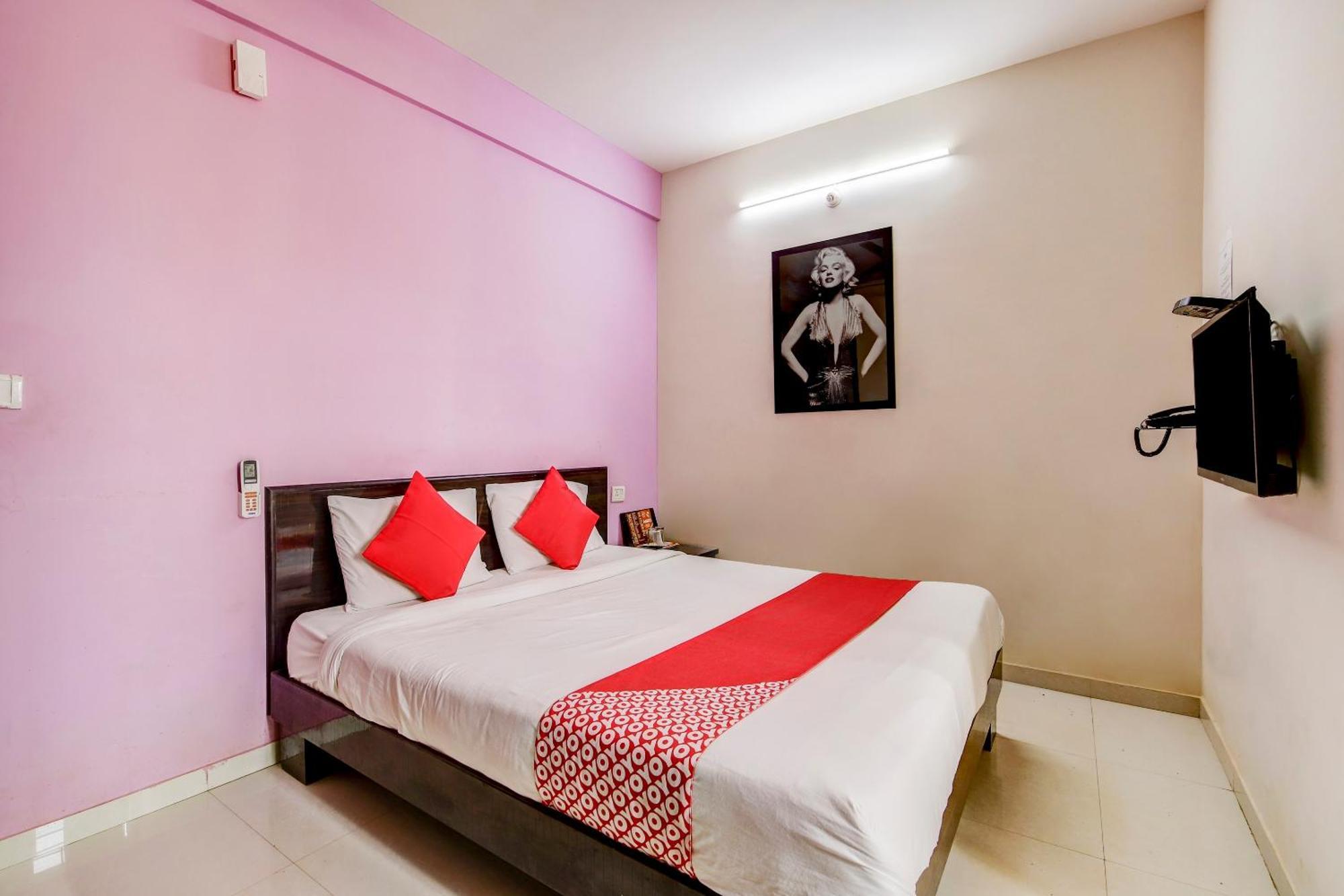 Hotel O Manu Residency Bangalore Esterno foto