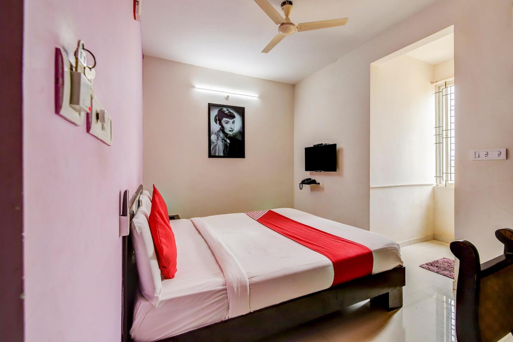 Hotel O Manu Residency Bangalore Esterno foto