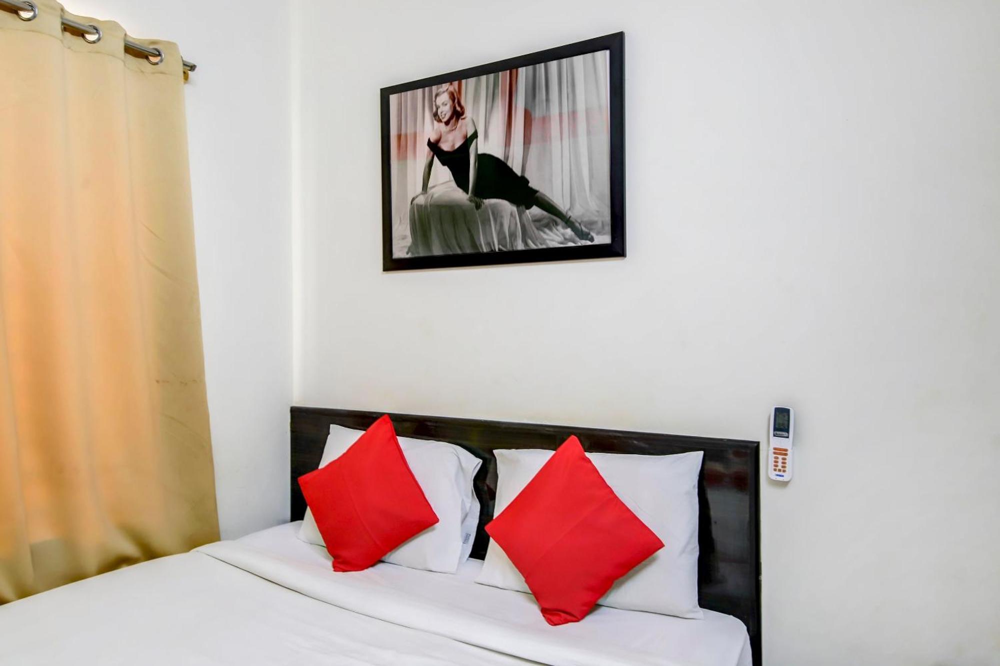 Hotel O Manu Residency Bangalore Esterno foto