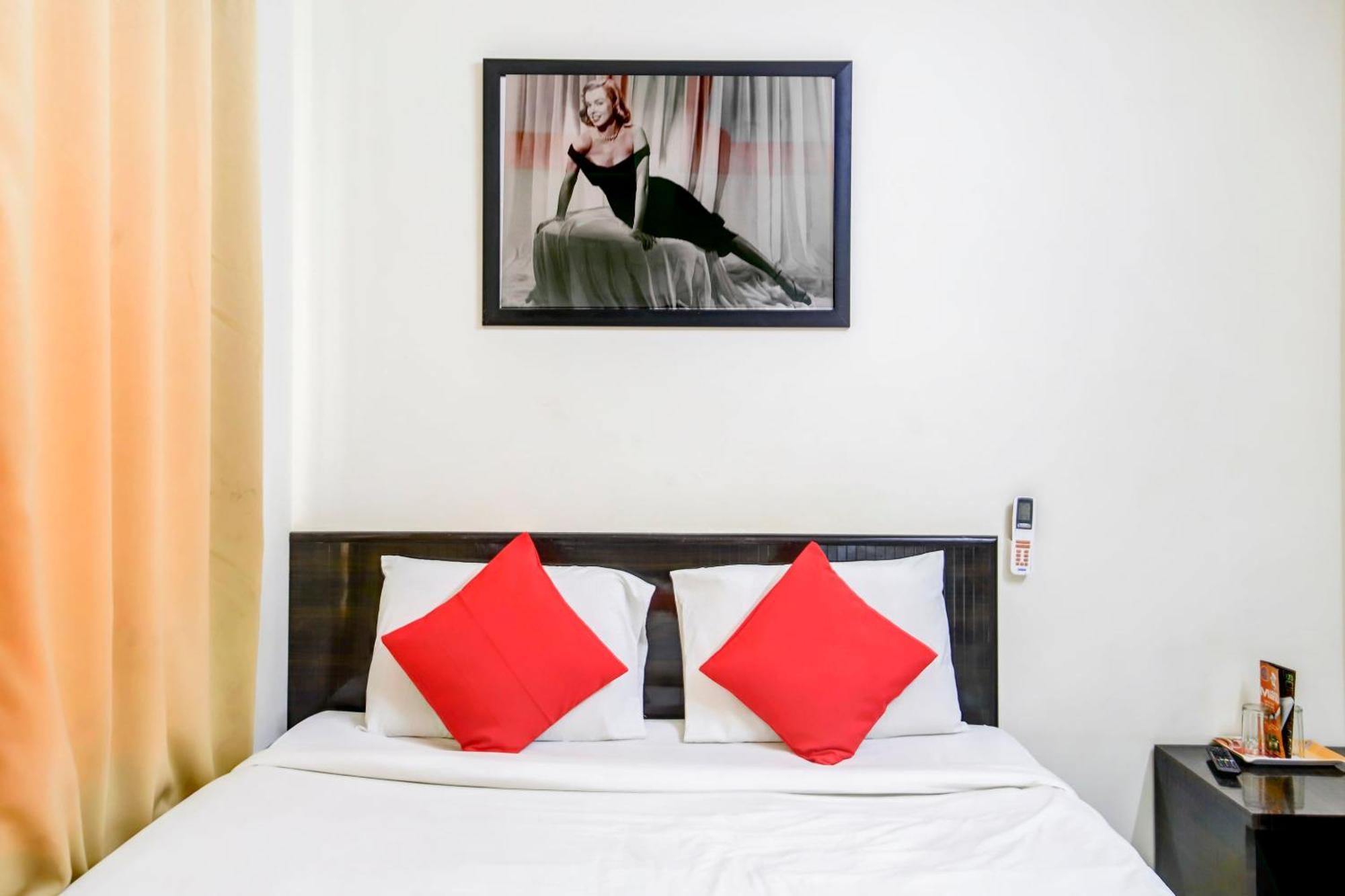 Hotel O Manu Residency Bangalore Esterno foto